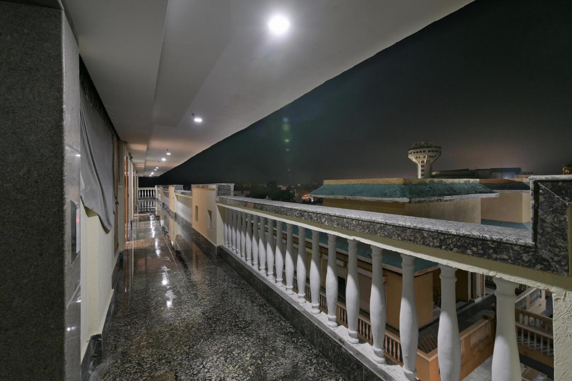 Hotel Lotus Paradise - Banquet & Dining - Near Murthal Sukhdev Rāi Exteriör bild