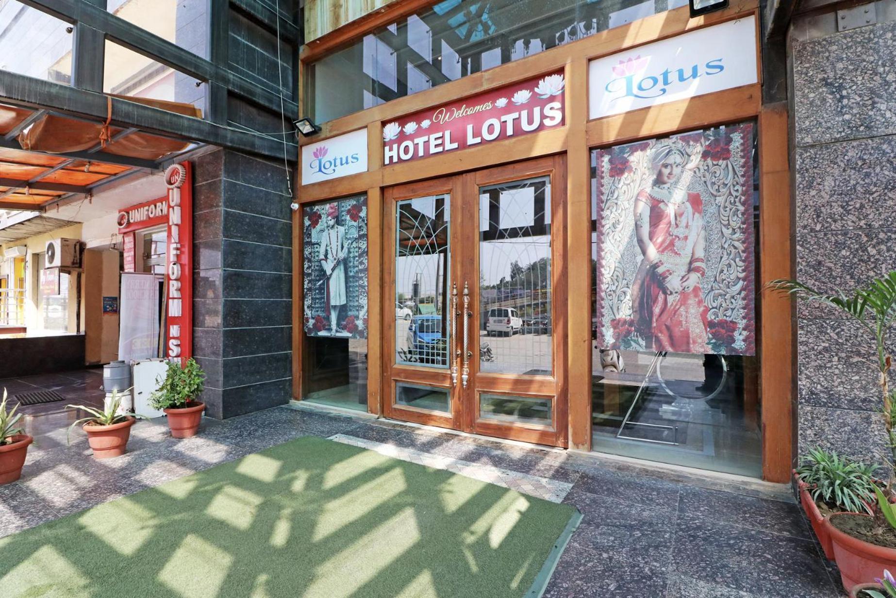 Hotel Lotus Paradise - Banquet & Dining - Near Murthal Sukhdev Rāi Exteriör bild