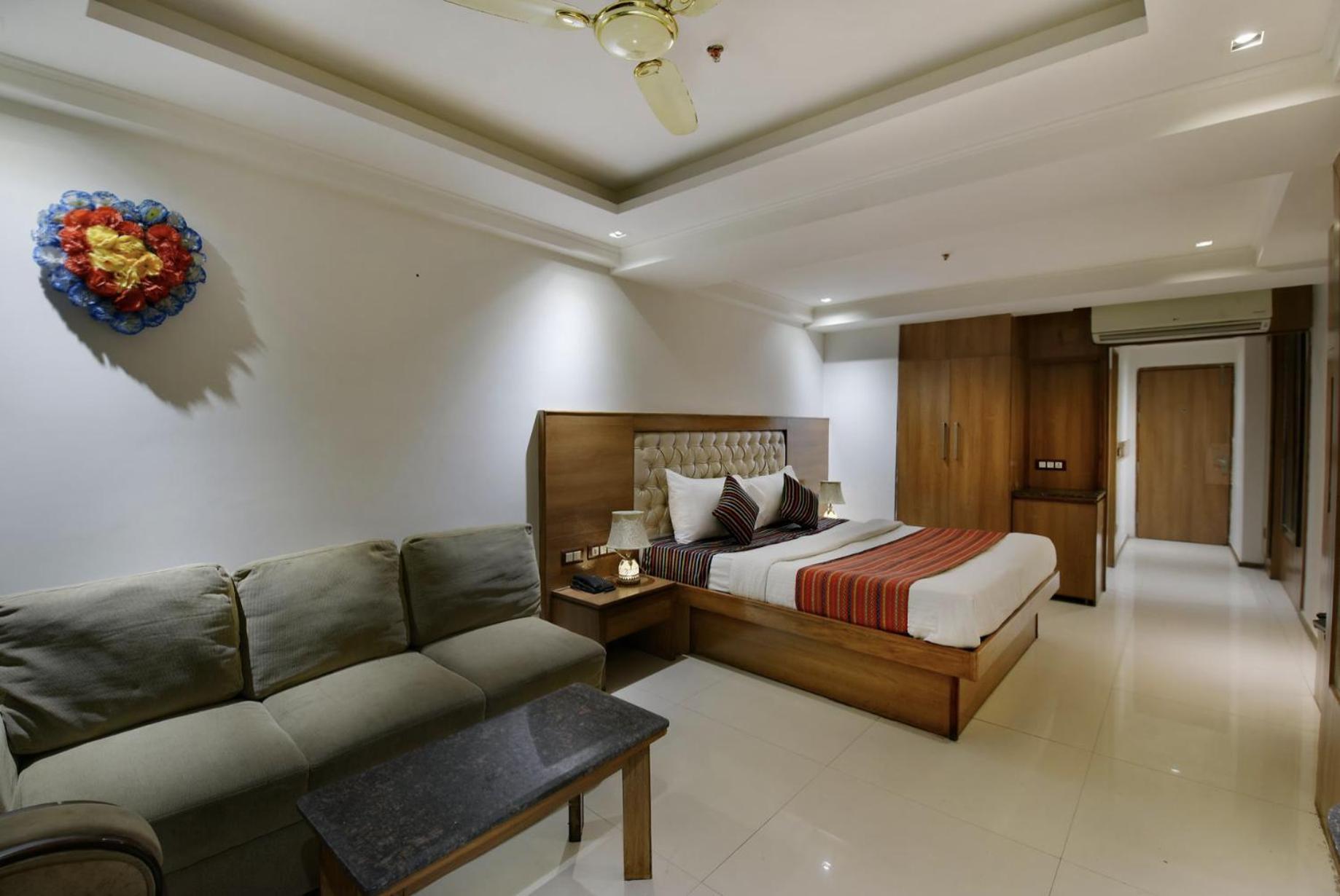 Hotel Lotus Paradise - Banquet & Dining - Near Murthal Sukhdev Rāi Exteriör bild