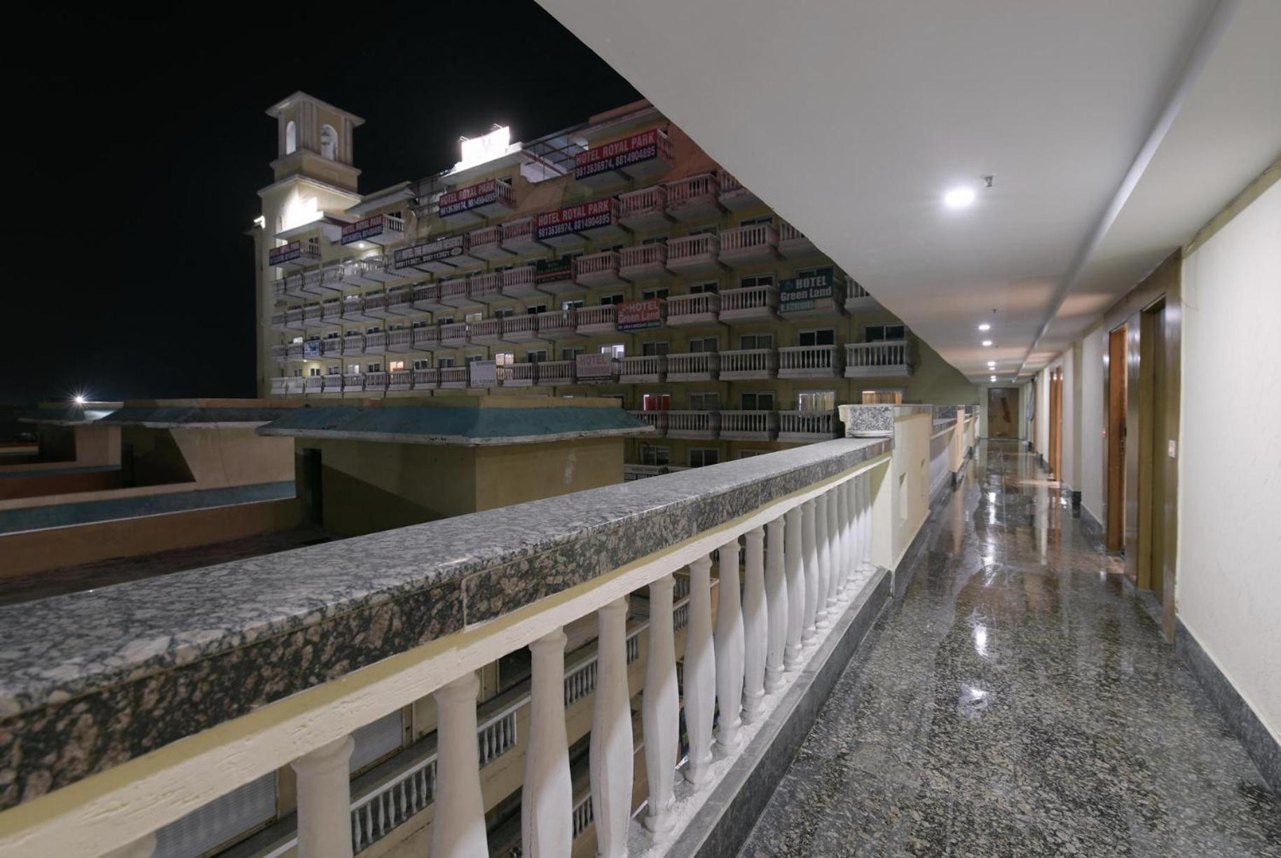 Hotel Lotus Paradise - Banquet & Dining - Near Murthal Sukhdev Rāi Exteriör bild