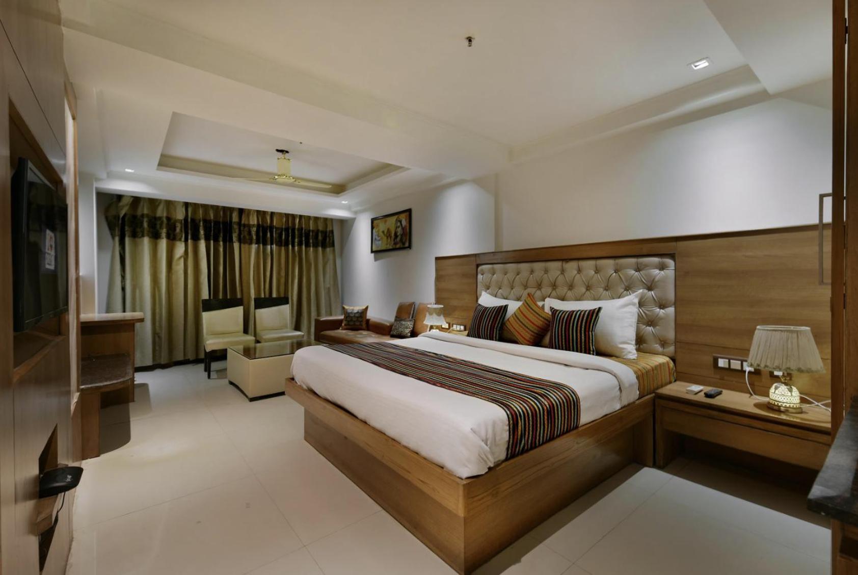 Hotel Lotus Paradise - Banquet & Dining - Near Murthal Sukhdev Rāi Exteriör bild